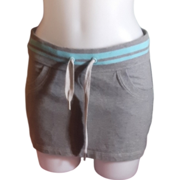 size 4 lululemon athletics work out tennis skirt - Picture 1 of 11